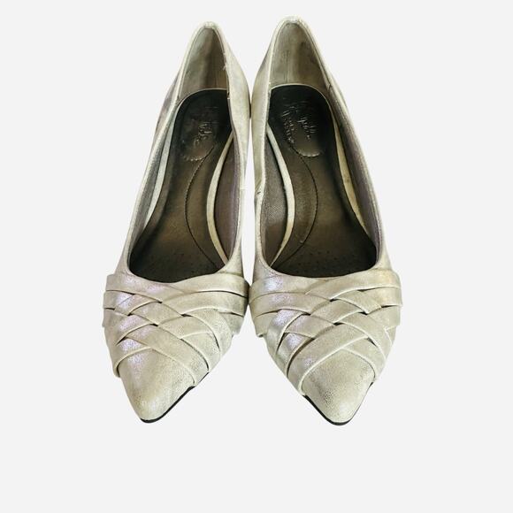 Life Stride Silver Metallic Sentiment Pump Heels. Size 6.5 - Picture 1 of 12